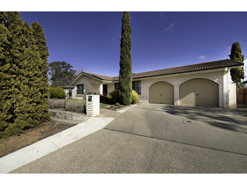 34 Smalley Circuit, Giralang ACT 2617