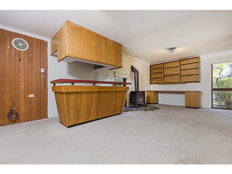 32 Dwyer Place, Cook ACT 2614