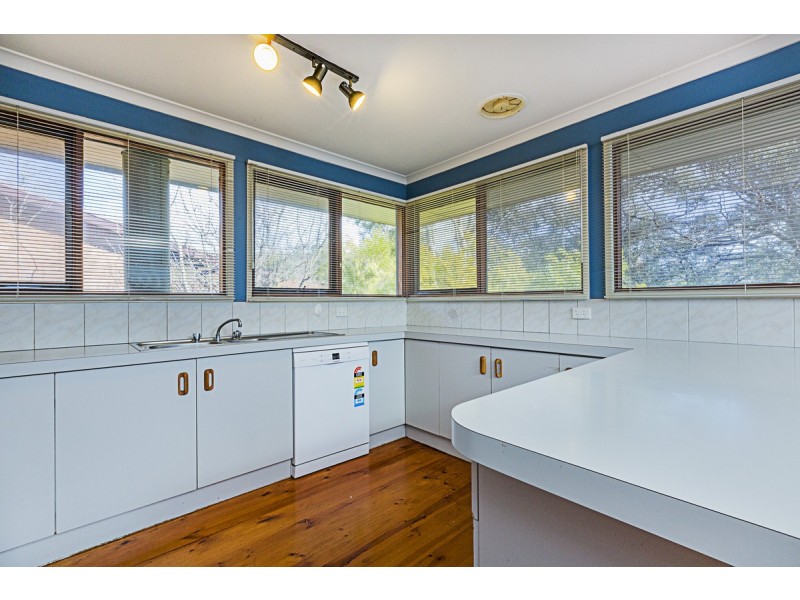 32 Dwyer Place, Cook ACT 2614