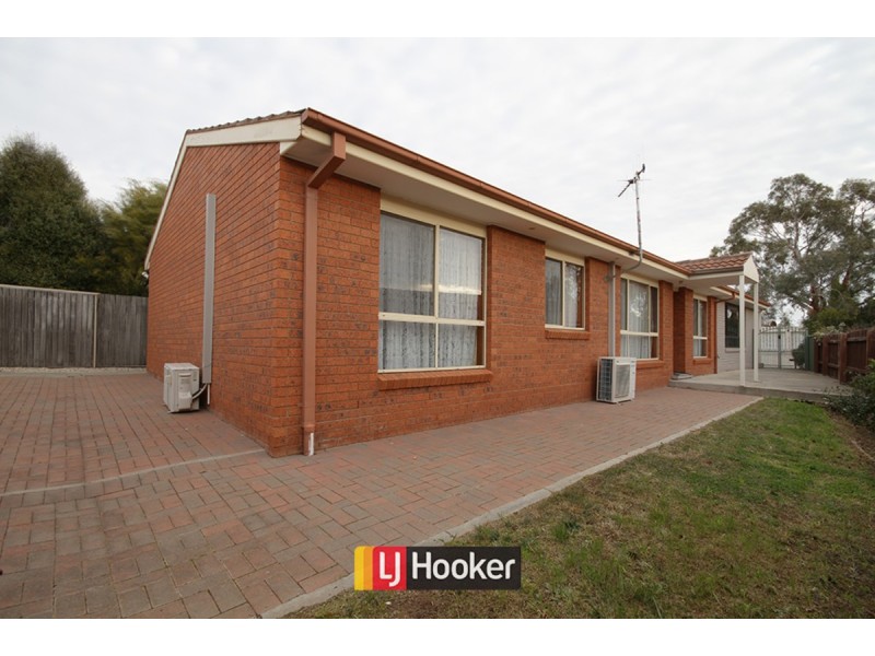 17 Tinderry Circuit, Palmerston ACT 2913