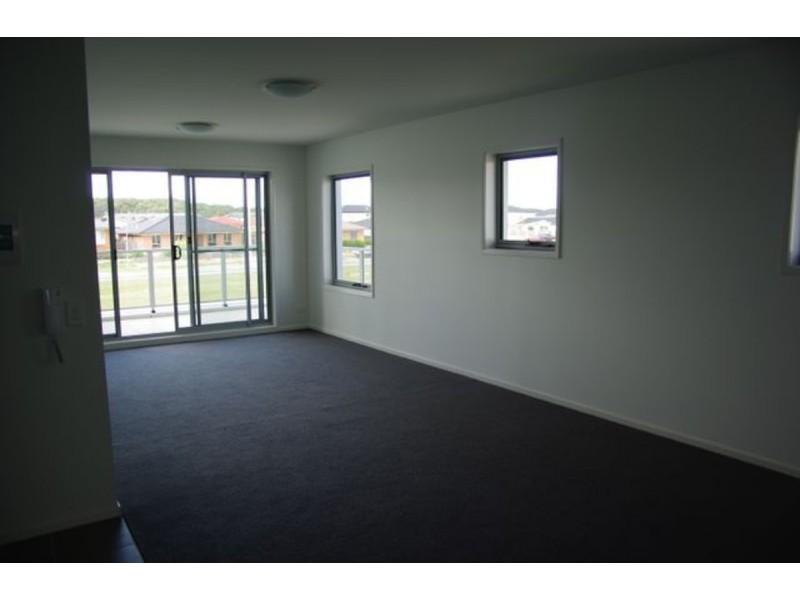 16/329 Flemington Road, Franklin ACT 2913