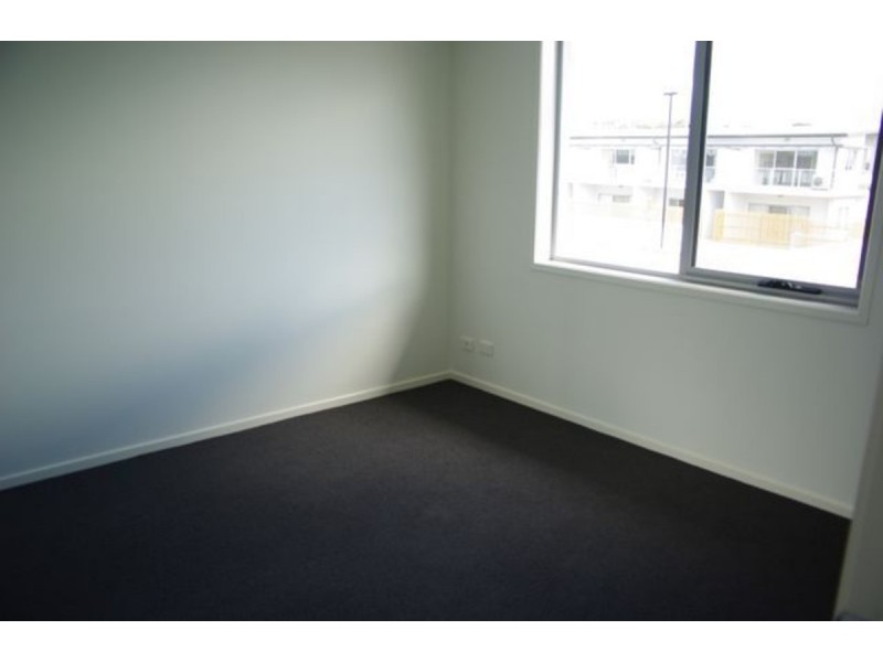 16/329 Flemington Road, Franklin ACT 2913