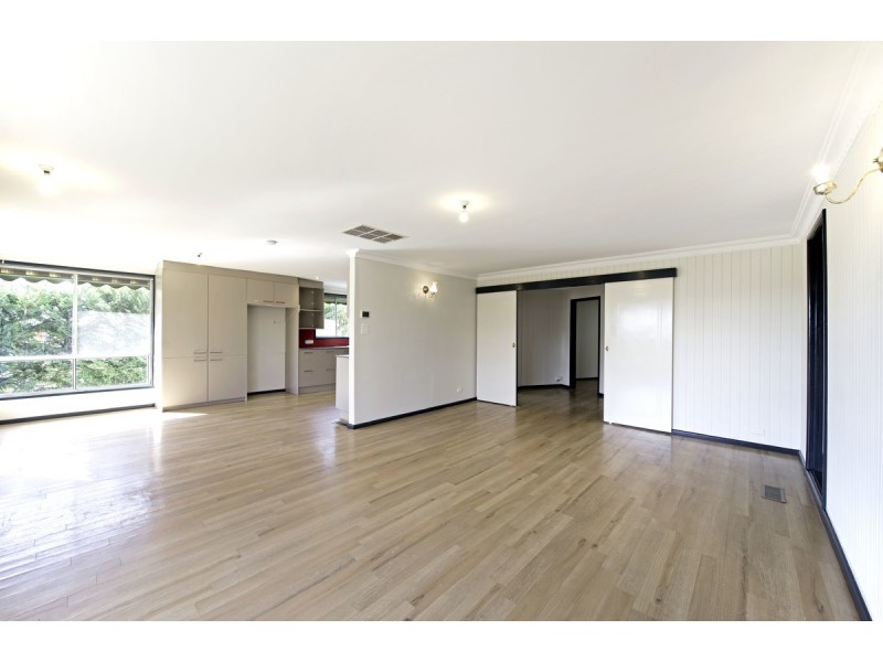 14 Millhouse Crescent, Higgins ACT 2615