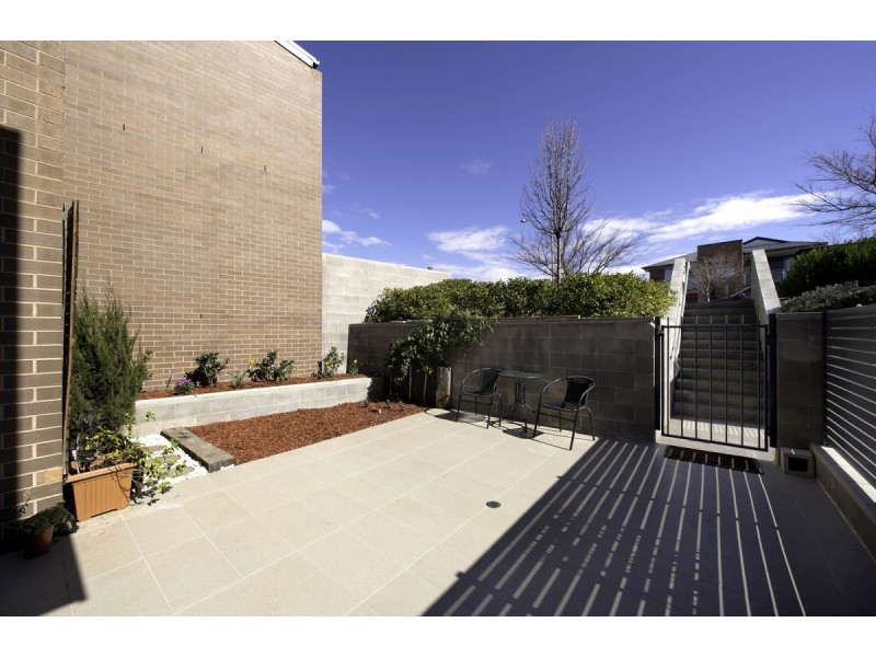 8/94 Henry Kendall Street, Franklin ACT 2913