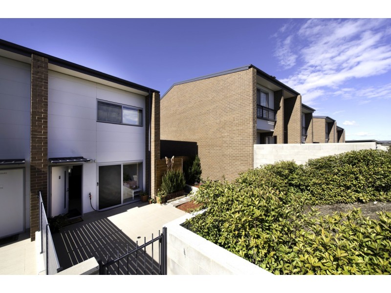 8/94 Henry Kendall Street, Franklin ACT 2913