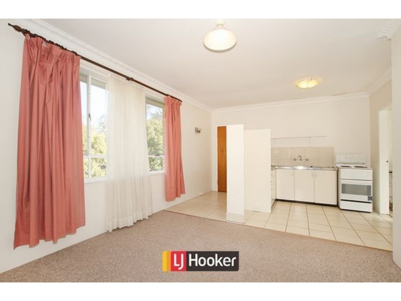 12B Belconnen Way, Page ACT 2614