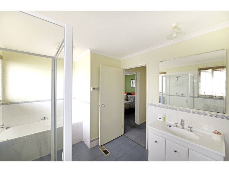 22 Foskett Place, Fraser ACT 2615