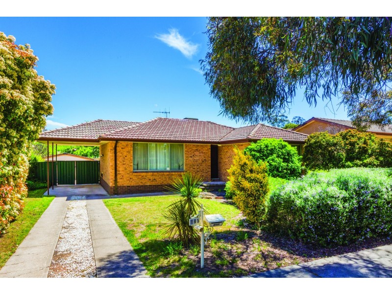 143 Owen Dixon Drive, Evatt ACT 2617