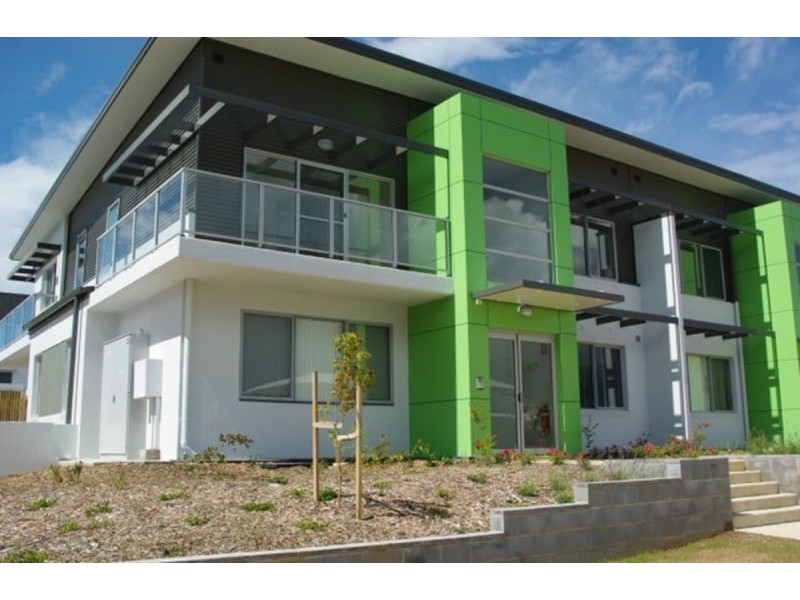 90/329 Flemington Road, Franklin ACT 2913