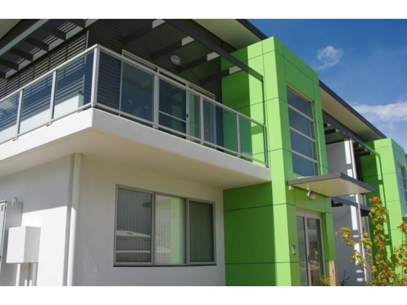 90/329 Flemington Road, Franklin ACT 2913