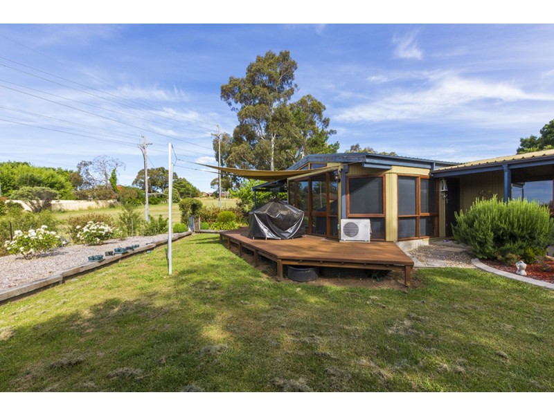 43 MACROSSAN Crescent, Latham ACT 2615