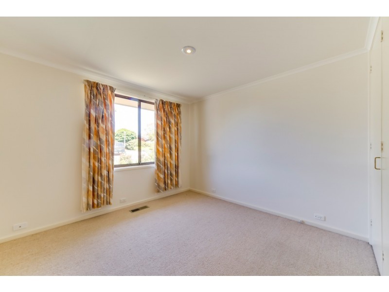 4 Carrodus Street, Fraser ACT 2615