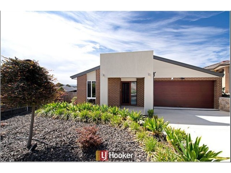 6 Winchester Street, Casey ACT 2913