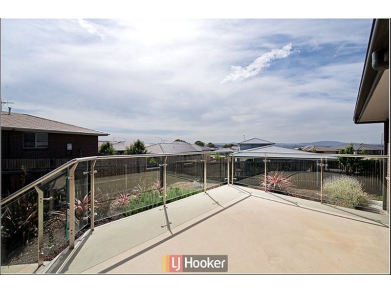 6 Winchester Street, Casey ACT 2913