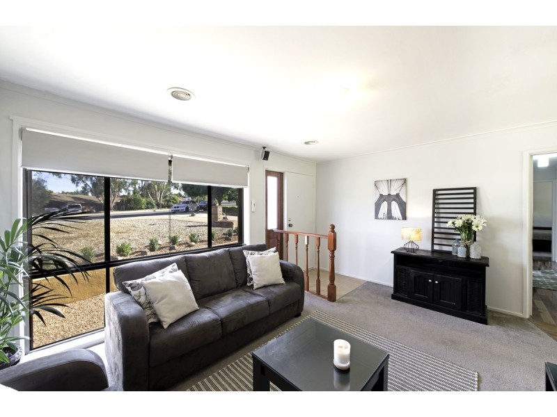 24 Dumas Street, Mckellar ACT 2617