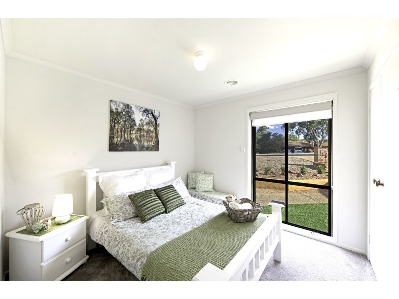 24 Dumas Street, Mckellar ACT 2617