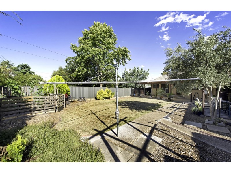 24 Dumas Street, Mckellar ACT 2617