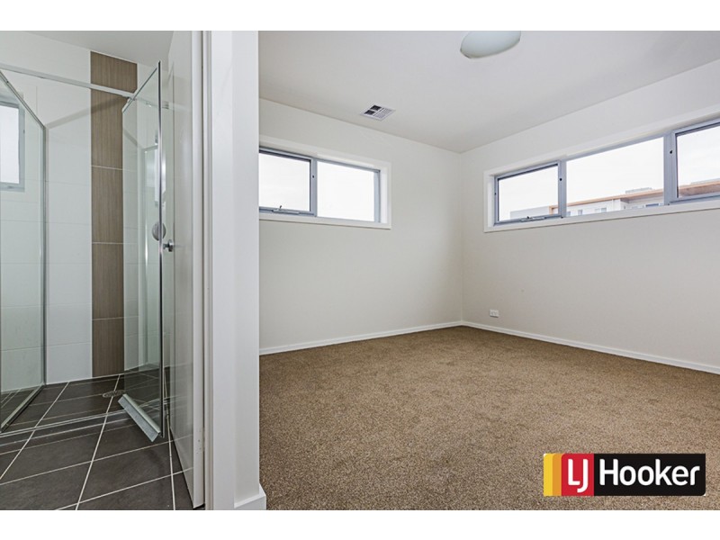 17 Hillcrest Street, Crace ACT 2911