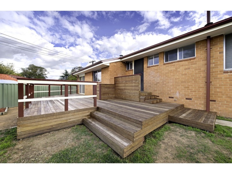 18 Fiaschi Street, Macgregor ACT 2615