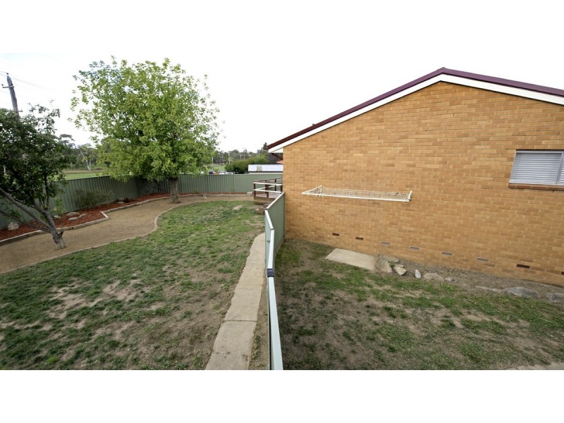 18 Fiaschi Street, Macgregor ACT 2615