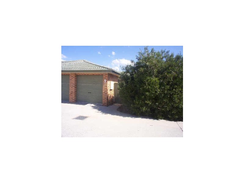 9/3 Bural Court, Ngunnawal ACT 2913