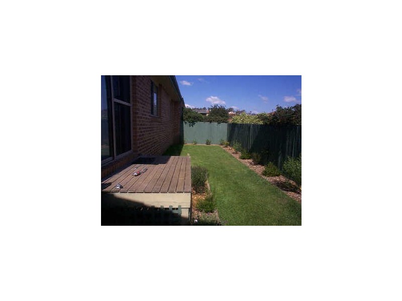 9/3 Bural Court, Ngunnawal ACT 2913