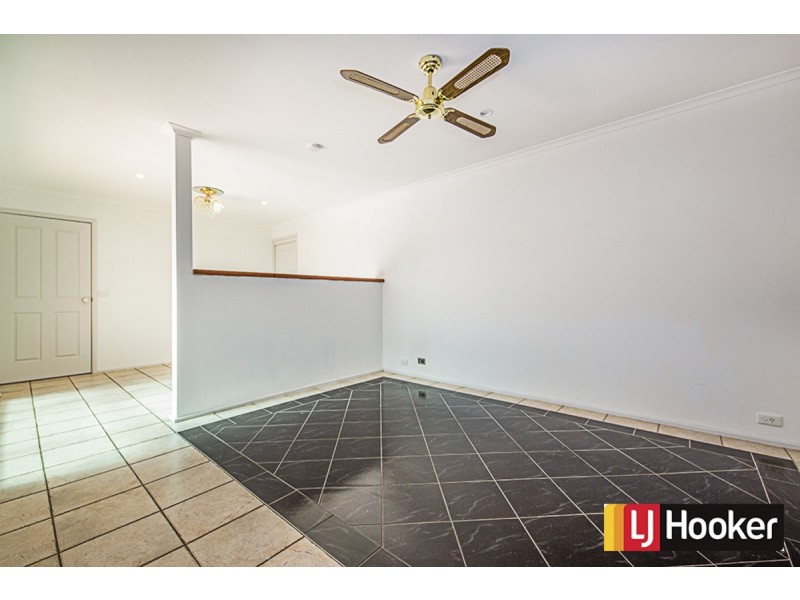 52 Unaipon Avenue, Ngunnawal ACT 2913