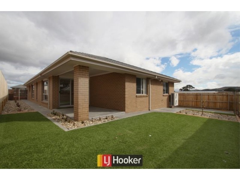 7 Peter Coppin Street, Bonner ACT 2914