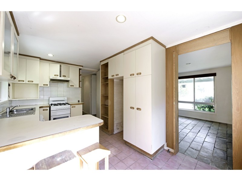 18 Brooks Street, Macquarie ACT 2614