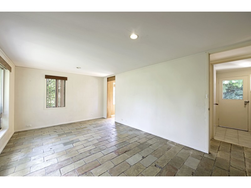 18 Brooks Street, Macquarie ACT 2614