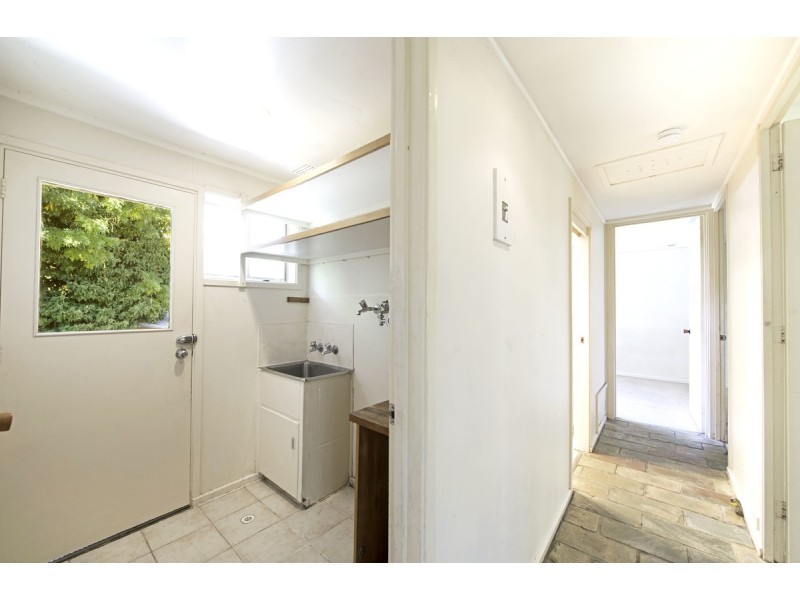 18 Brooks Street, Macquarie ACT 2614