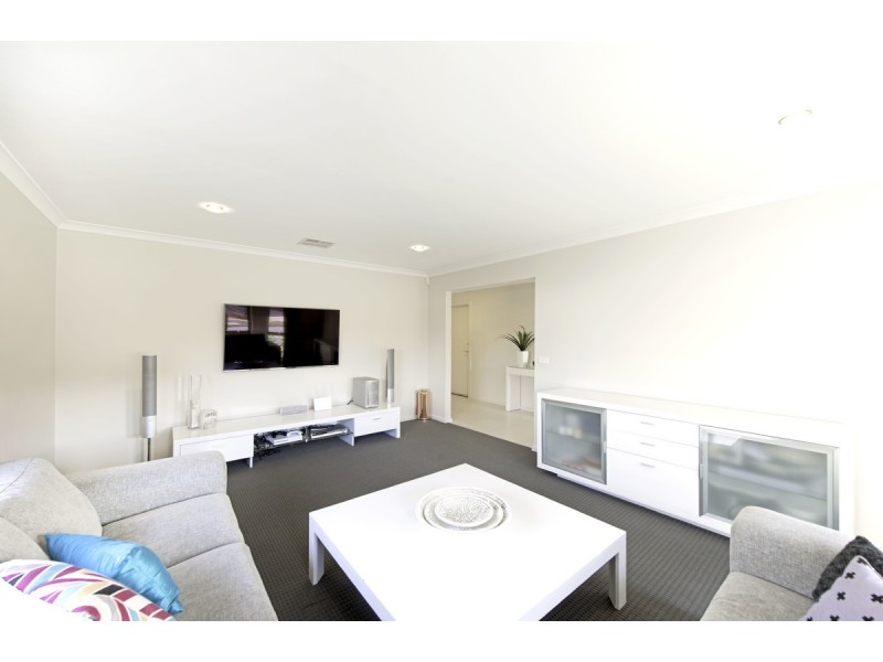 3 Pearl Gibbs Circuit, Bonner ACT 2914