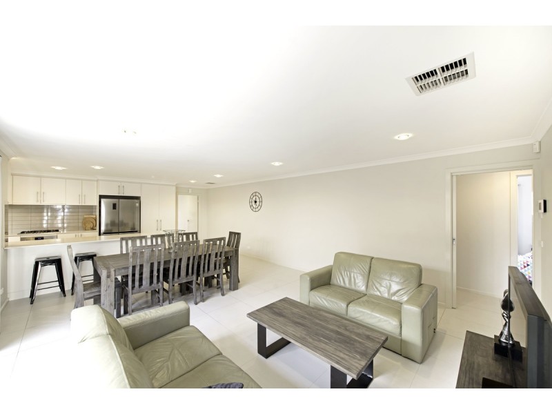 3 Pearl Gibbs Circuit, Bonner ACT 2914