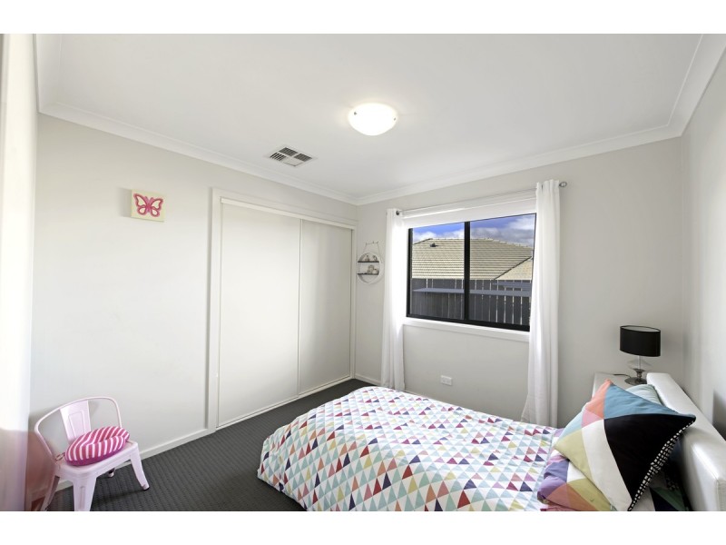 3 Pearl Gibbs Circuit, Bonner ACT 2914