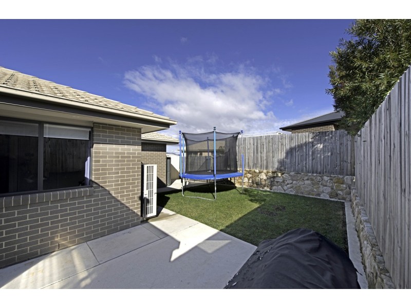 3 Pearl Gibbs Circuit, Bonner ACT 2914