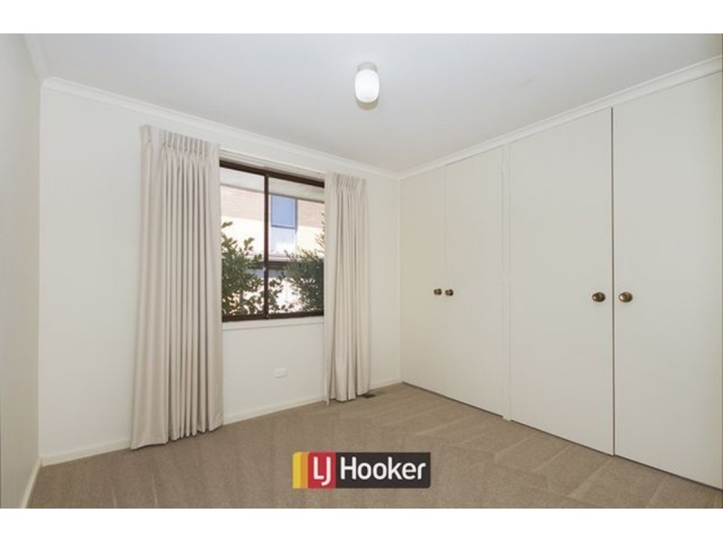 6 Nangle Place, Giralang ACT 2617