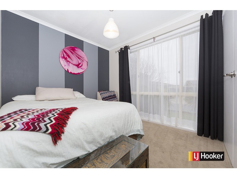 8 Iterra Grove, Ngunnawal ACT 2913