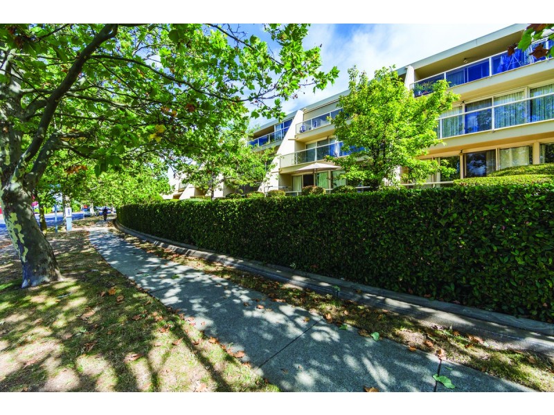 14B/9 Chandler Street, Belconnen ACT 2617