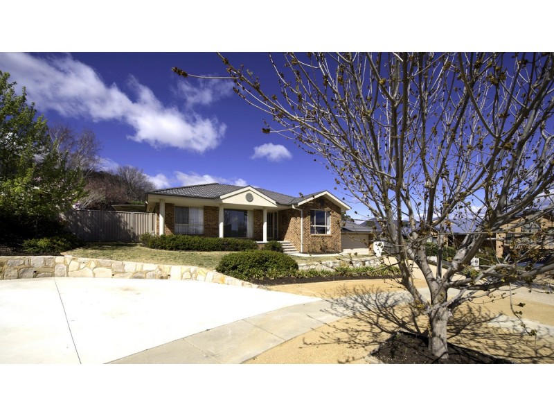 35 Olive Pink Crescent, Banks ACT 2906