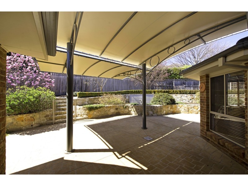 35 Olive Pink Crescent, Banks ACT 2906