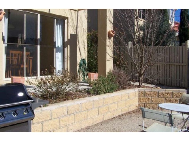 2/105 Lampard Circuit, Bruce ACT 2617