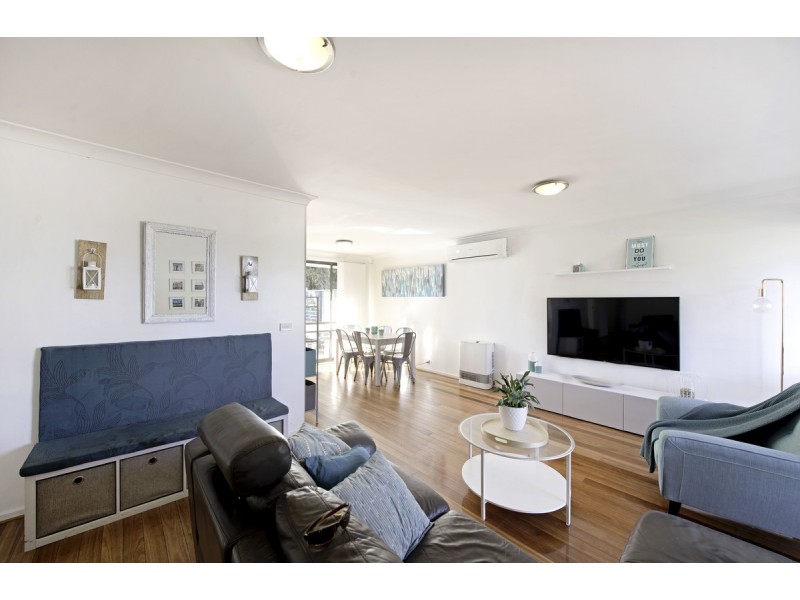 52 Baddeley Crescent, Spence ACT 2615
