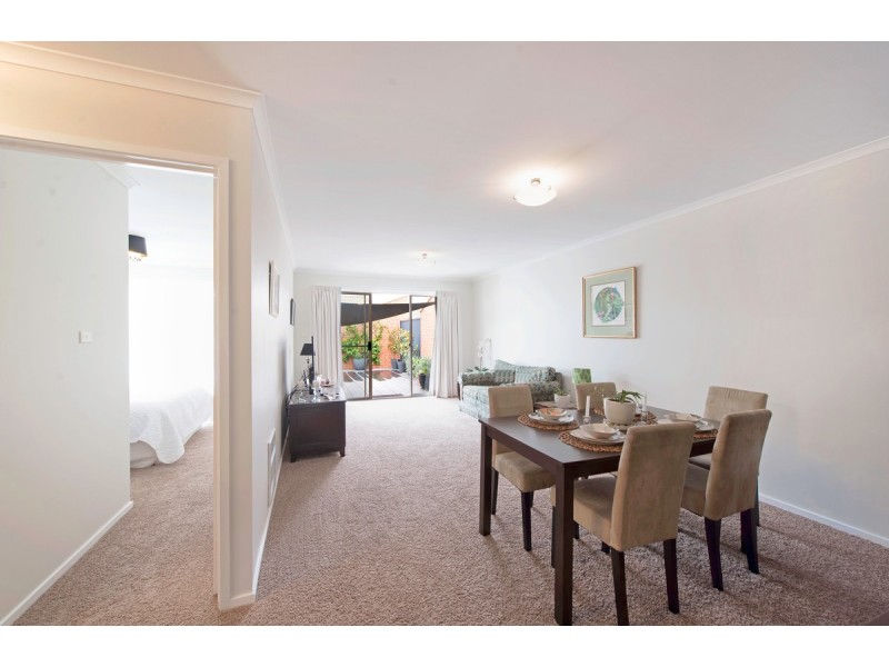 42/15 John Cleland Crescent, Florey ACT 2615
