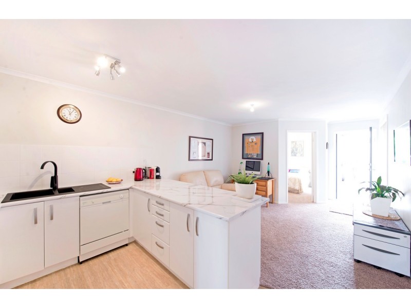 42/15 John Cleland Crescent, Florey ACT 2615