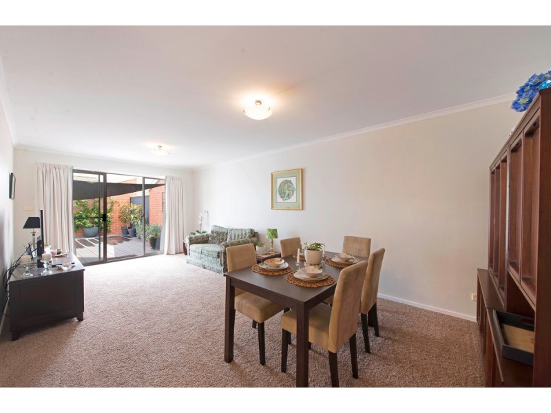 42/15 John Cleland Crescent, Florey ACT 2615