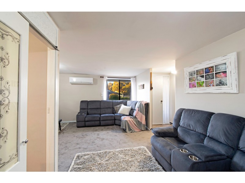 5 Napthali Close, Charnwood ACT 2615