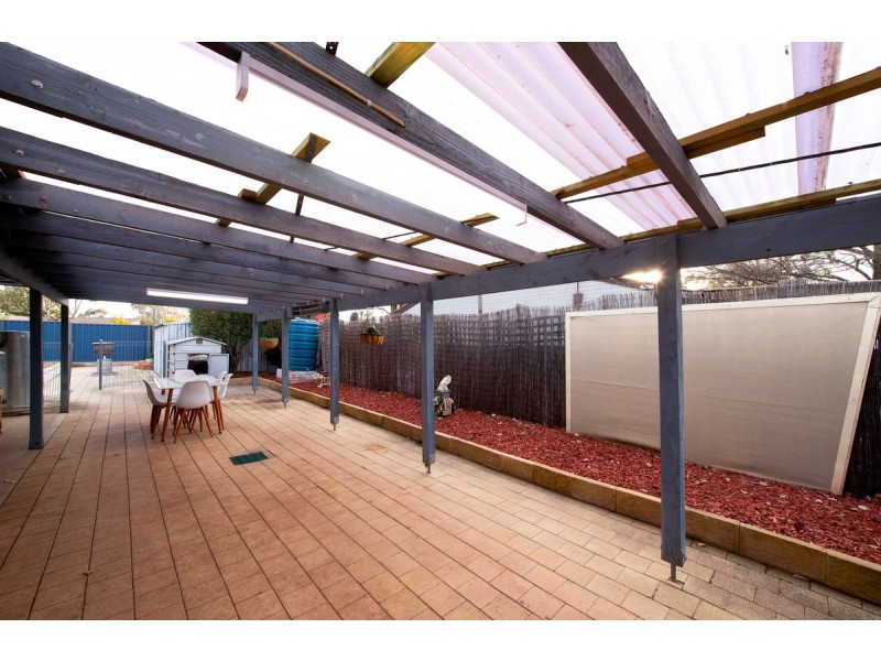 5 Napthali Close, Charnwood ACT 2615