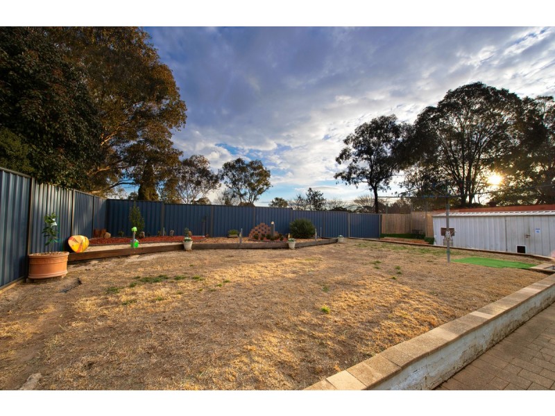 5 Napthali Close, Charnwood ACT 2615