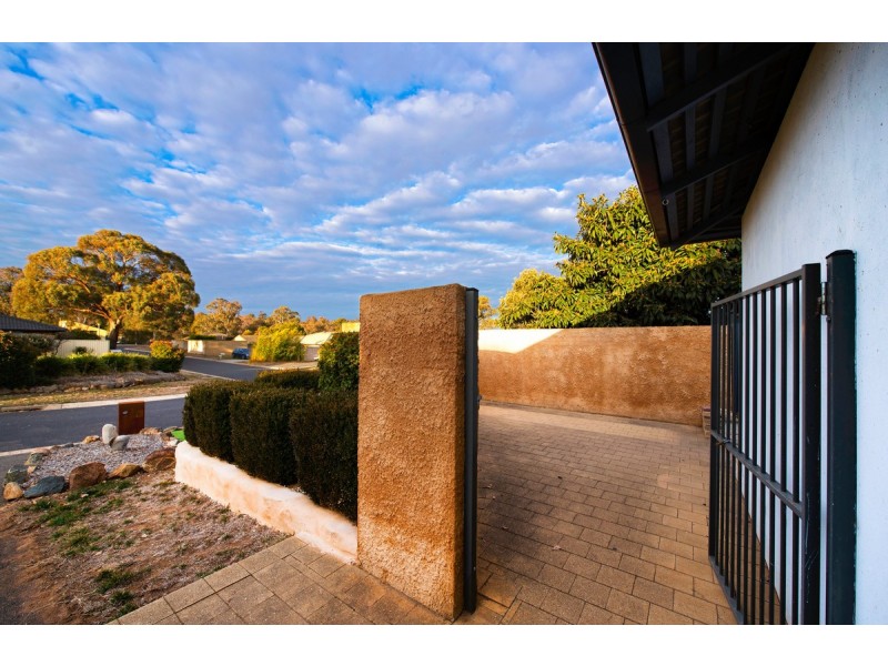 5 Napthali Close, Charnwood ACT 2615