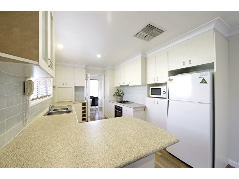 5 Kinalung Place, Giralang ACT 2617